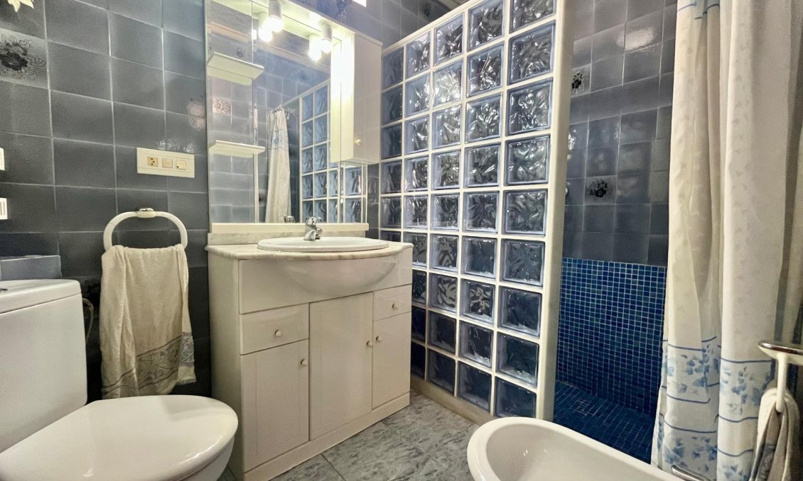 Wiederverkauf - Wohnung -
Torrevieja - Centro
