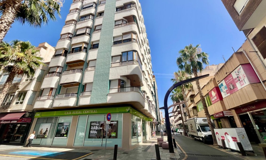 Wiederverkauf - Wohnung -
Torrevieja - Centro