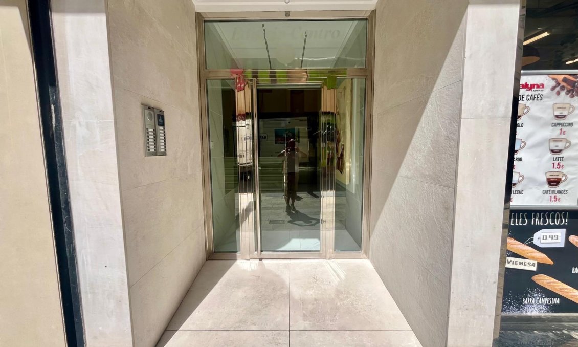 Wiederverkauf - Wohnung -
Torrevieja - Centro