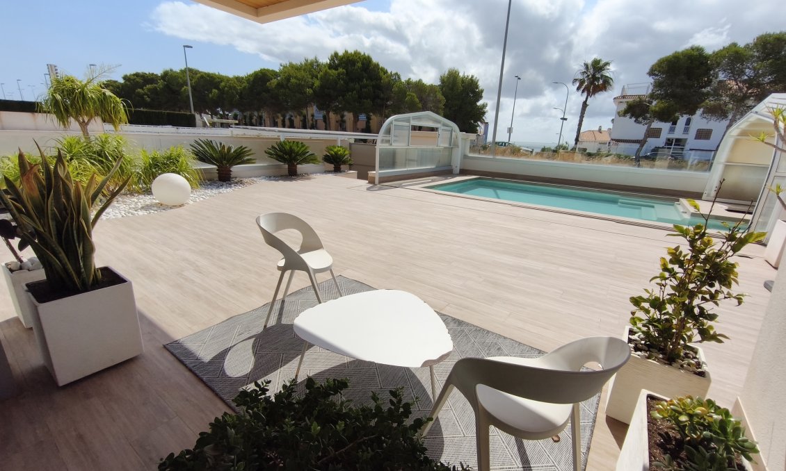 Wiederverkauf - Villa -
Orihuela Costa - Costa Blanca