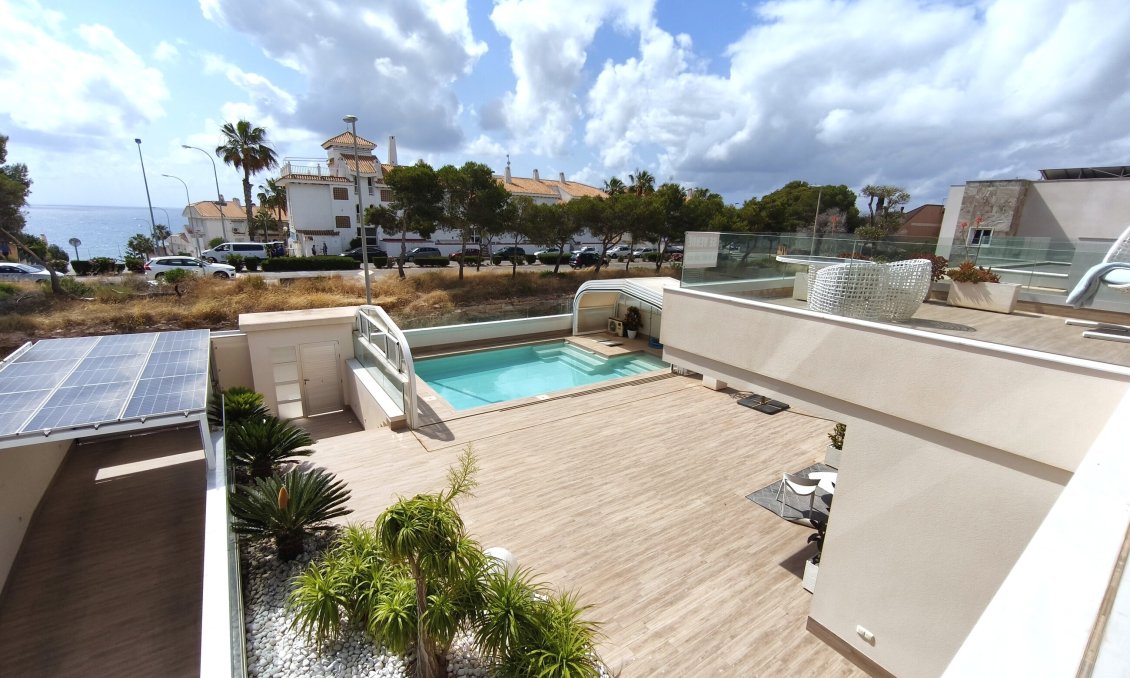Wiederverkauf - Villa -
Orihuela Costa - Costa Blanca