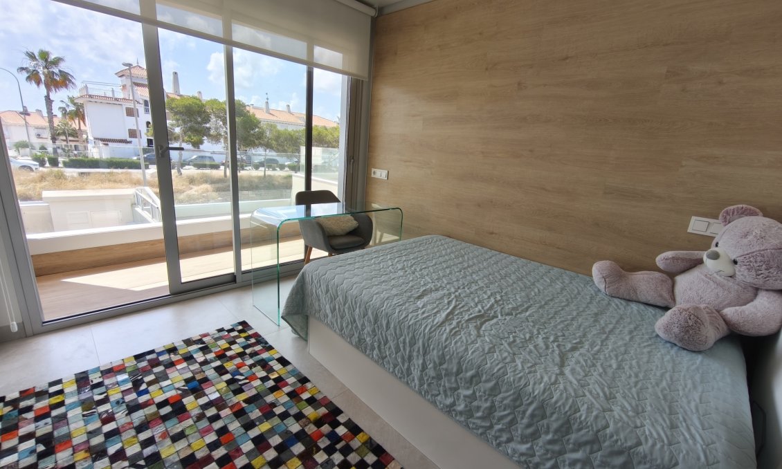 Wiederverkauf - Villa -
Orihuela Costa - Costa Blanca