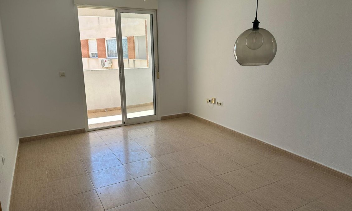 Segunda mano - Apartamento -
Torrevieja - Centro