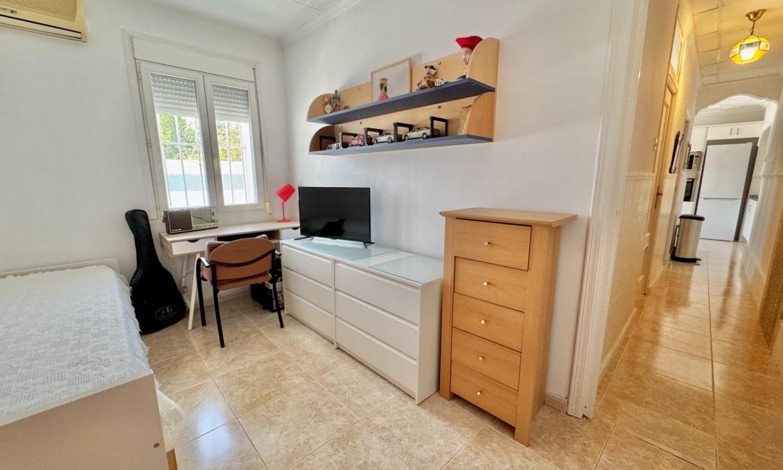 Segunda mano - Villa -
Dolores - Comunidad Valenciana