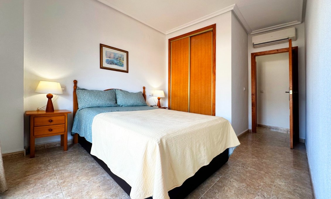 Segunda mano - Apartamento -
Orihuela Costa - Costa Blanca