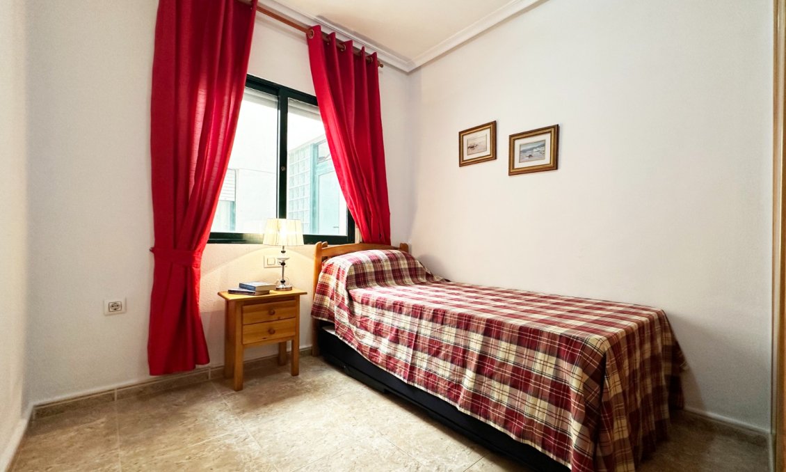 Segunda mano - Apartamento -
Orihuela Costa - Costa Blanca