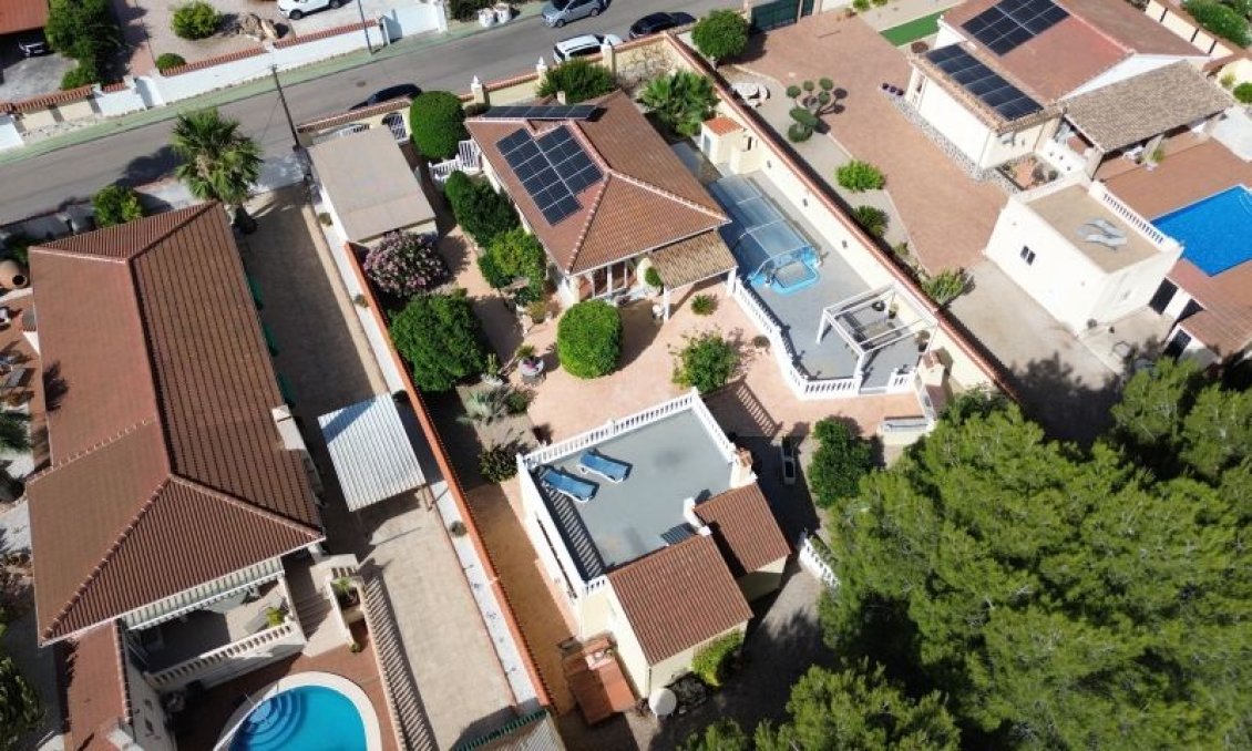 Segunda mano - Villa -
Pinar de Campoverde - Inland