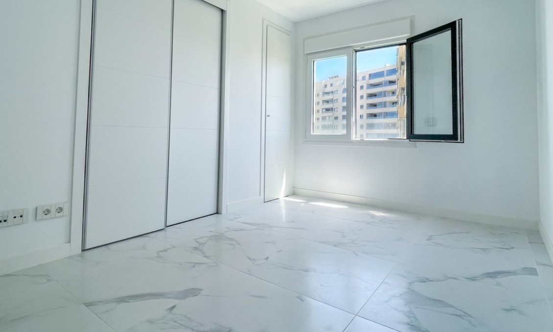 Revânzare - Apartament -
Orihuela Costa - Costa Blanca