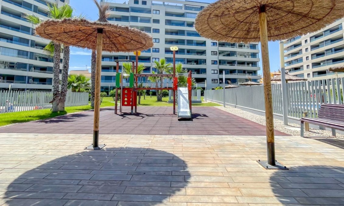 Revânzare - Apartament -
Orihuela Costa - Costa Blanca