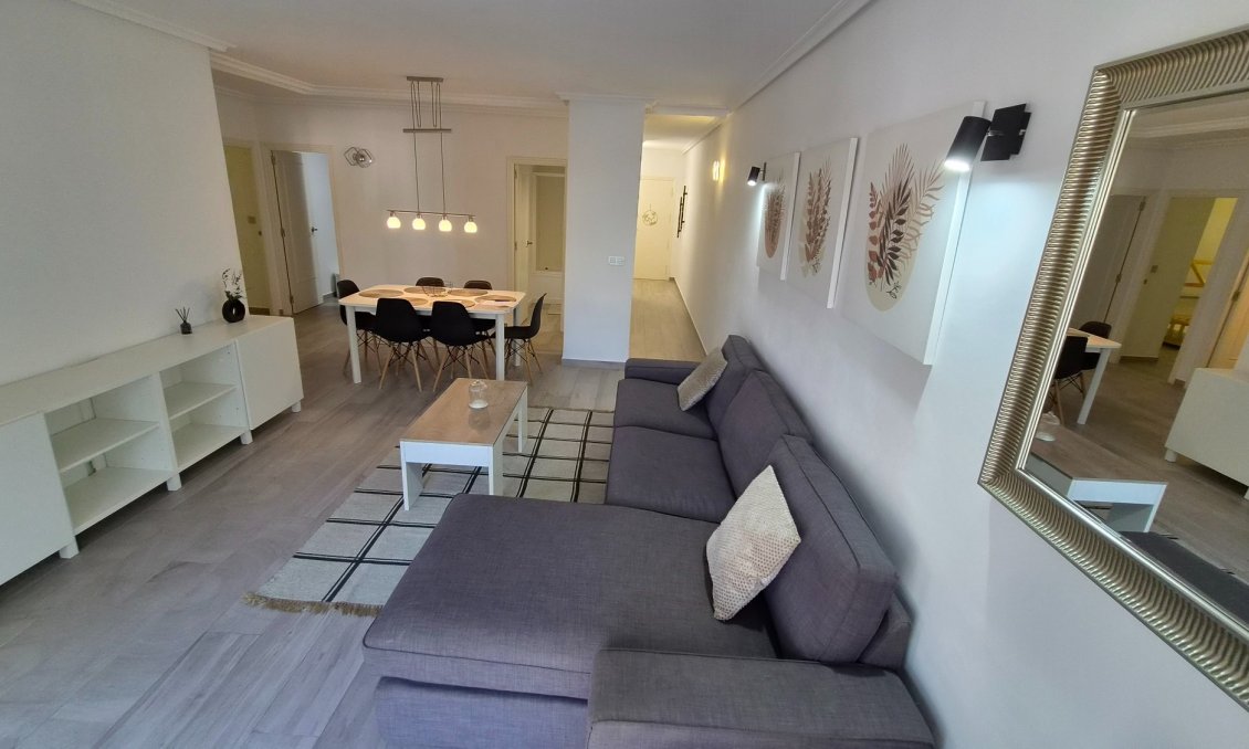 Revânzare - Apartament -
Torrevieja - Costa Blanca