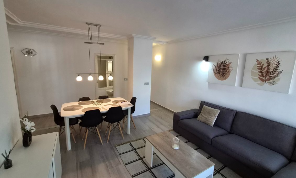 Revânzare - Apartament -
Torrevieja - Costa Blanca