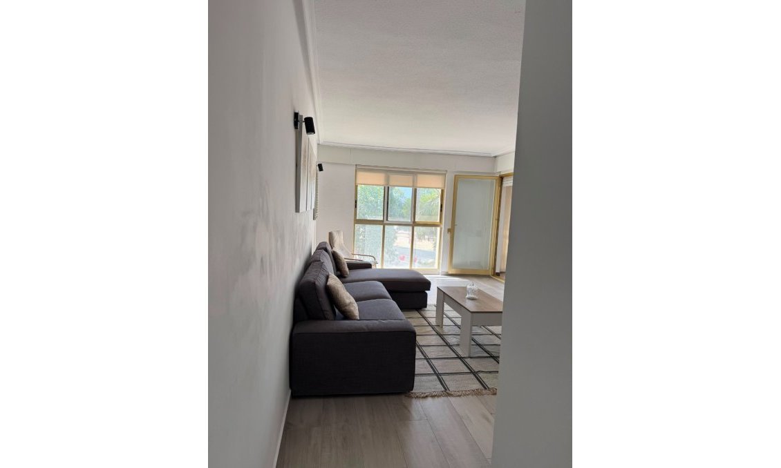 Revânzare - Apartament -
Torrevieja - Costa Blanca