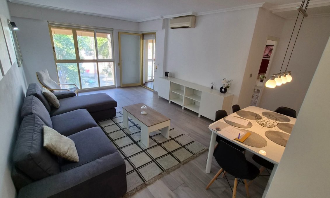Revânzare - Apartament -
Torrevieja - Costa Blanca