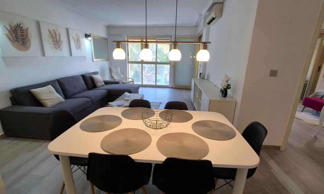 Revânzare - Apartament -
Torrevieja - Costa Blanca