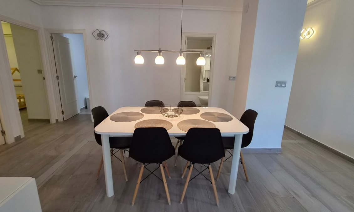 Revânzare - Apartament -
Torrevieja - Costa Blanca