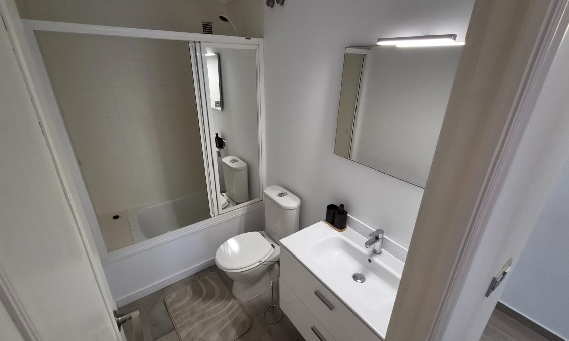 Revânzare - Apartament -
Torrevieja - Costa Blanca