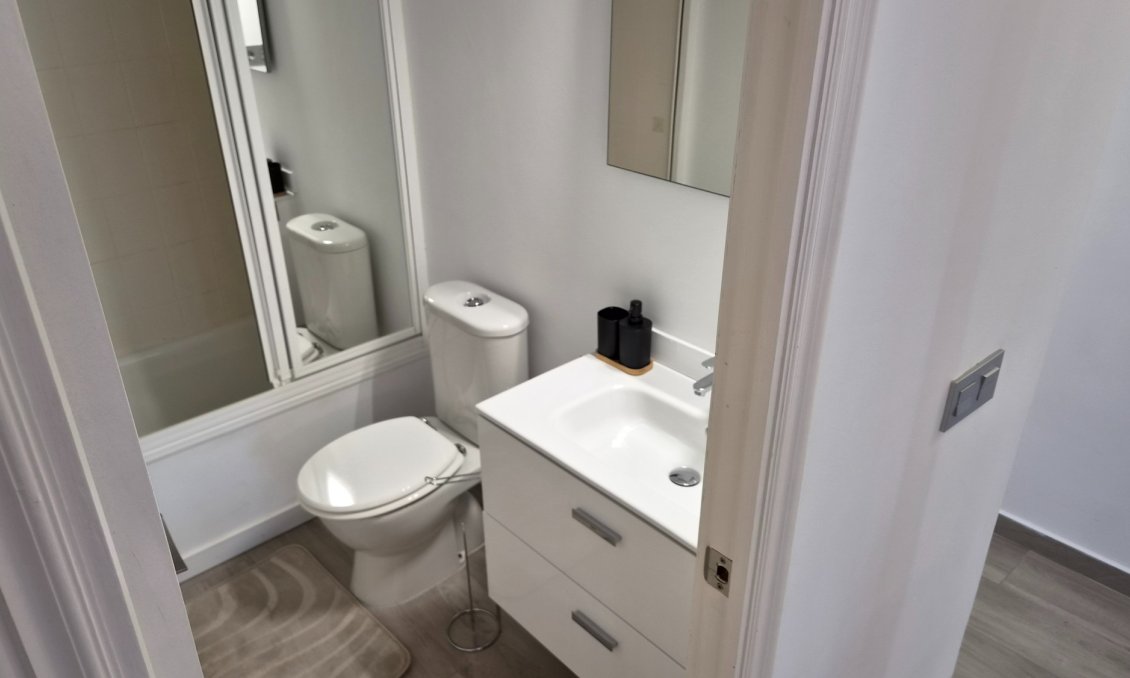 Revânzare - Apartament -
Torrevieja - Costa Blanca
