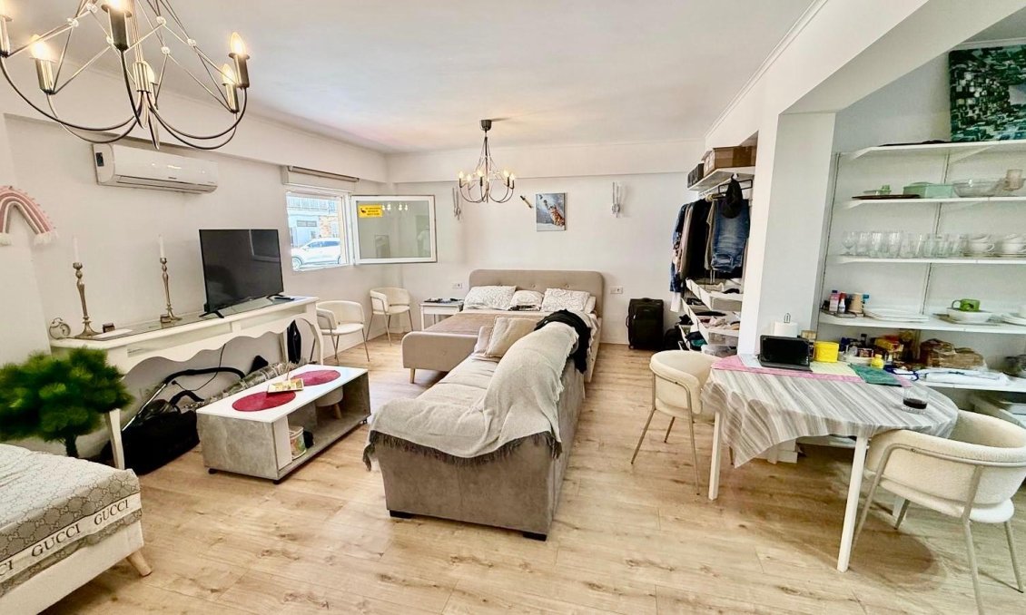 Revânzare - Apartament -
Torrevieja - Estacion De Autobuses