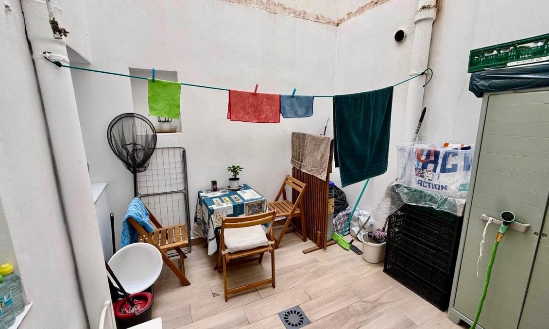Revânzare - Apartament -
Torrevieja - Estacion De Autobuses