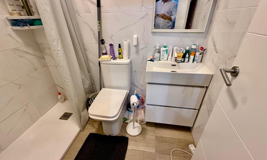 Revânzare - Apartament -
Torrevieja - Estacion De Autobuses