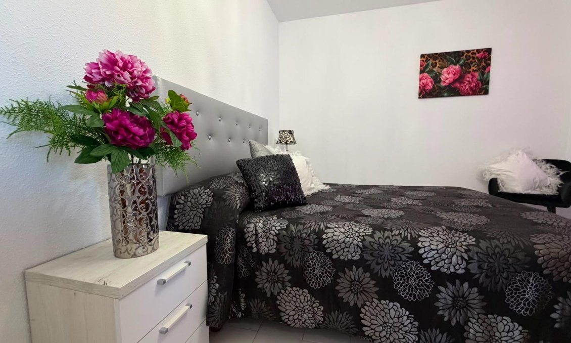 Revânzare - Apartament -
Torrevieja - Torreblanca
