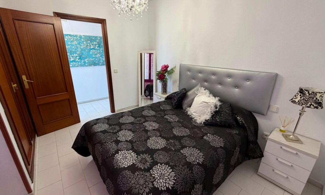 Revânzare - Apartament -
Torrevieja - Torreblanca