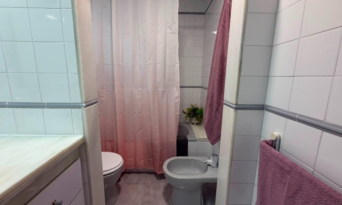 Revânzare - Apartament -
Torrevieja - Torreblanca