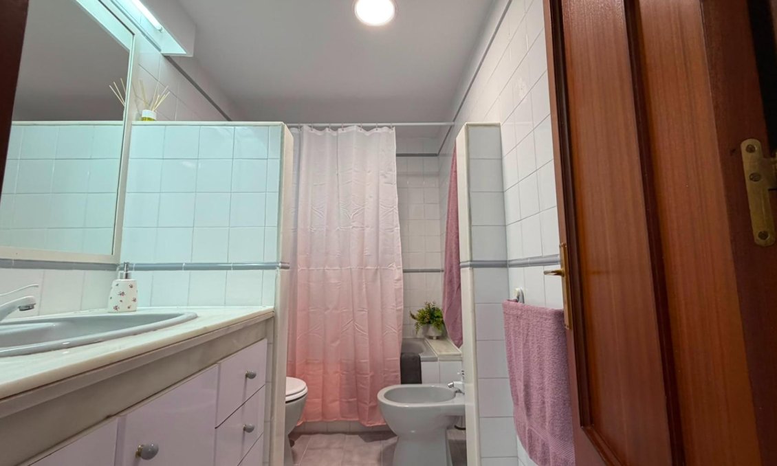 Revânzare - Apartament -
Torrevieja - Torreblanca