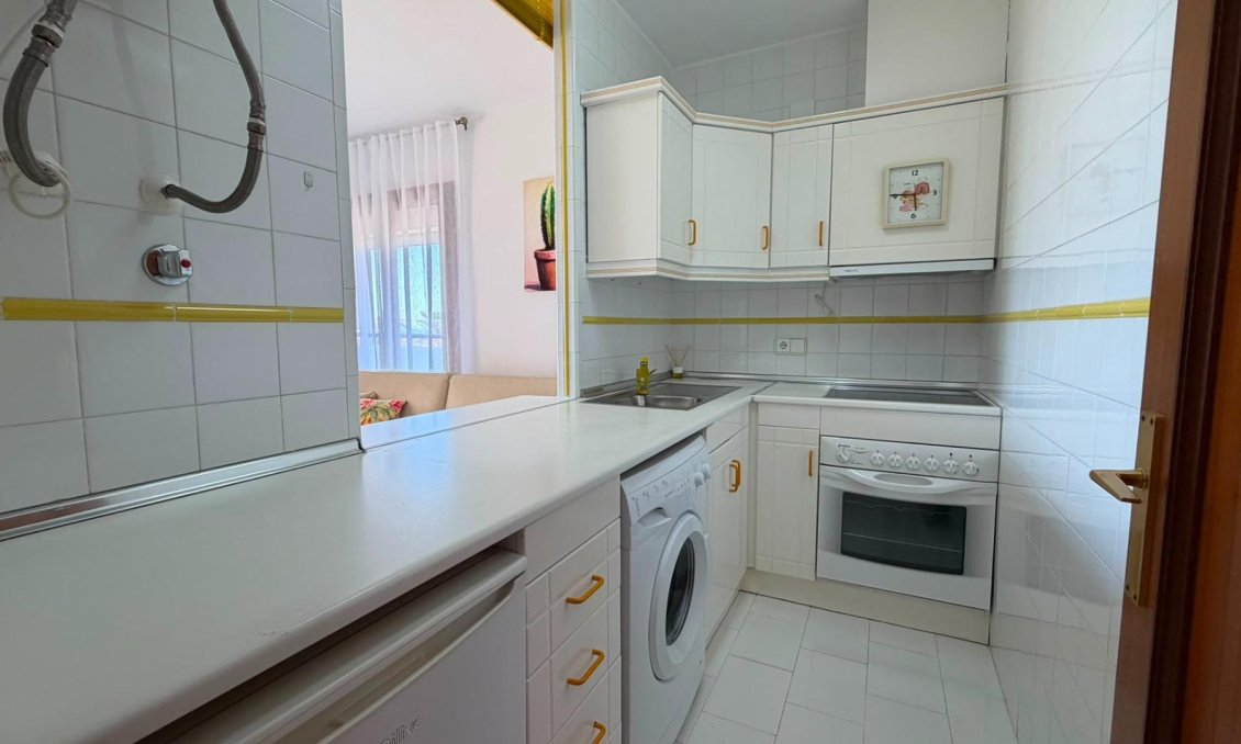Revânzare - Apartament -
Torrevieja - Torreblanca