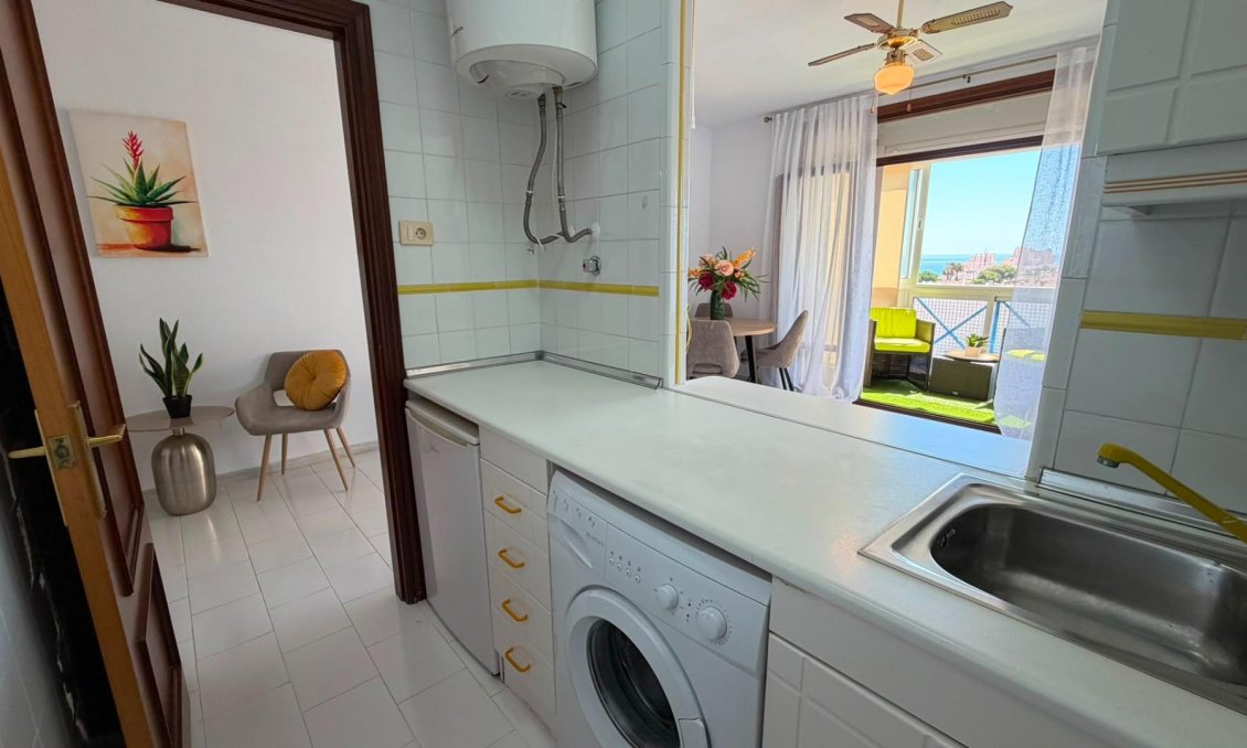 Revânzare - Apartament -
Torrevieja - Torreblanca