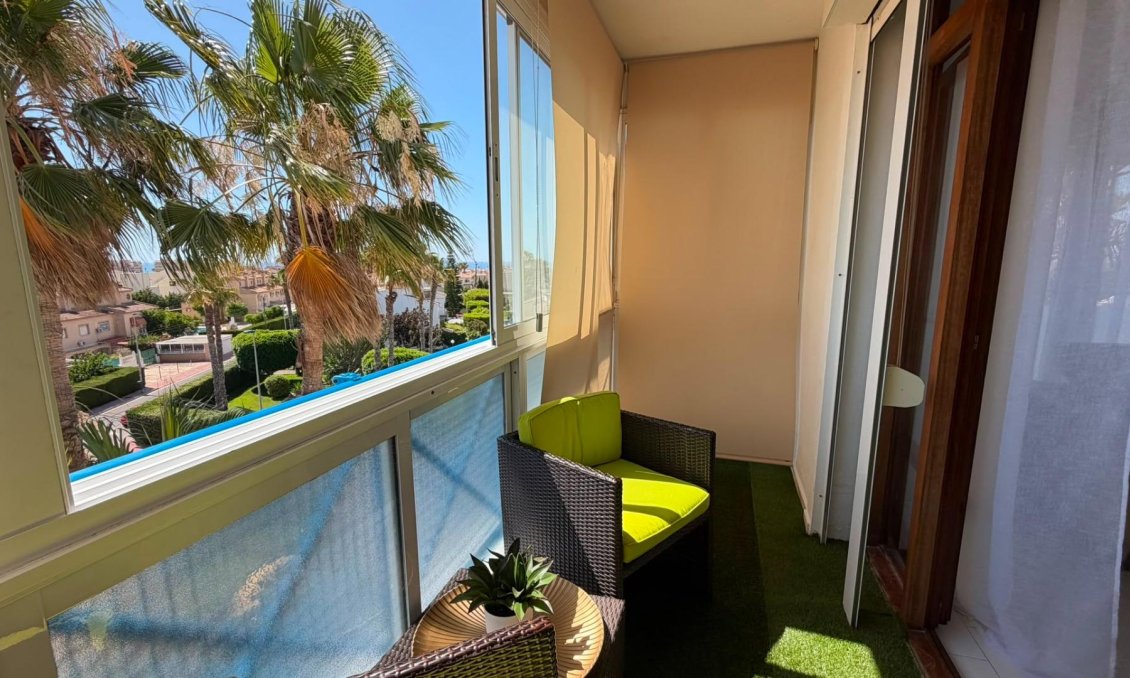 Revânzare - Apartament -
Torrevieja - Torreblanca