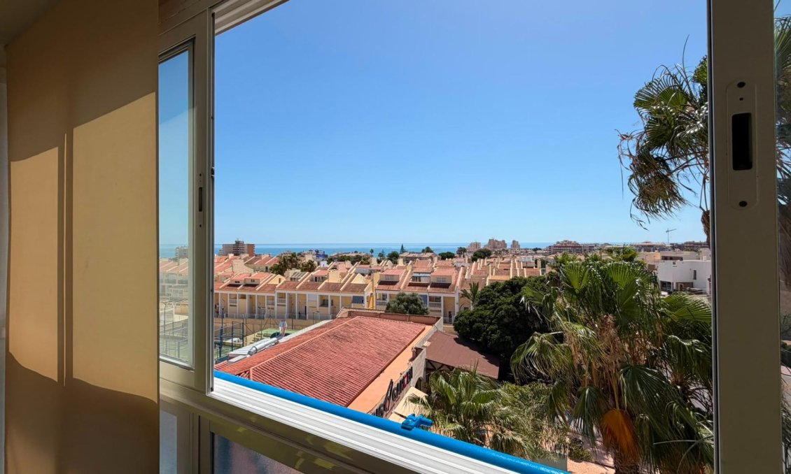 Revânzare - Apartament -
Torrevieja - Torreblanca