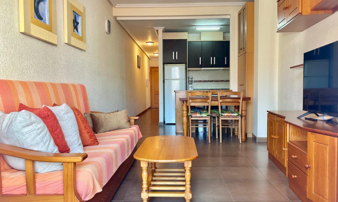 Revânzare - Apartament -
Torrevieja - Centro