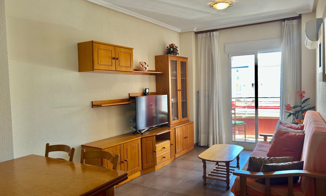 Revânzare - Apartament -
Torrevieja - Centro