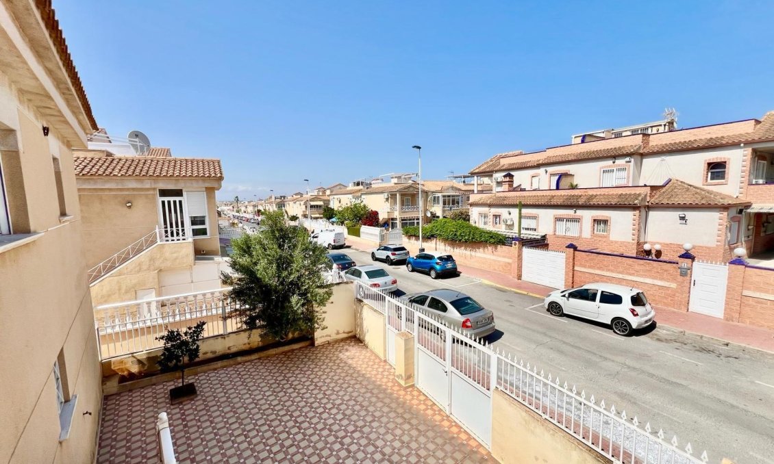 Revânzare - Bungalou -
Torrevieja - Centro