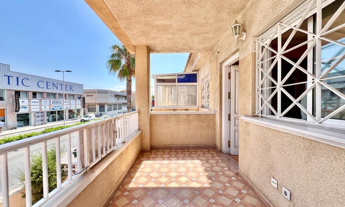 Revânzare - Bungalou -
Torrevieja - Centro