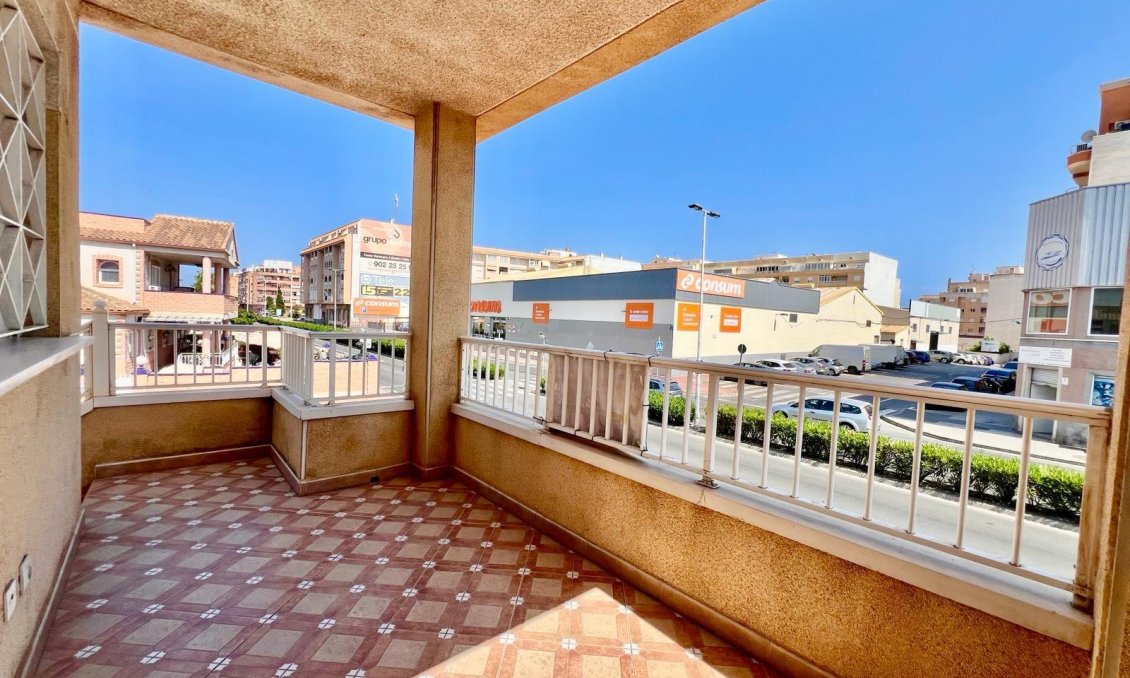 Revânzare - Bungalou -
Torrevieja - Centro