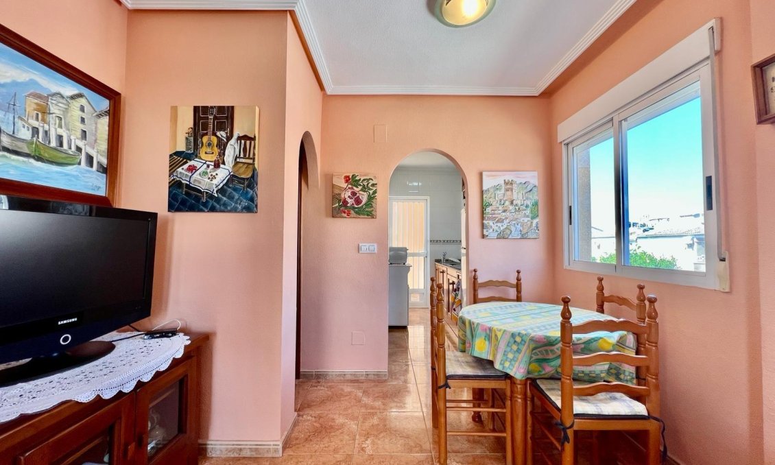 Revânzare - Bungalou -
Torrevieja - Centro