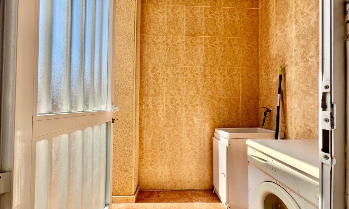 Revânzare - Bungalou -
Torrevieja - Centro