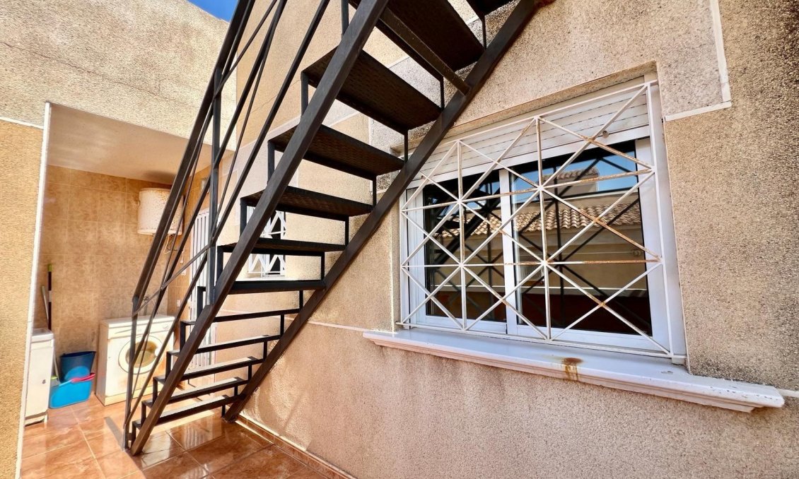 Revânzare - Bungalou -
Torrevieja - Centro