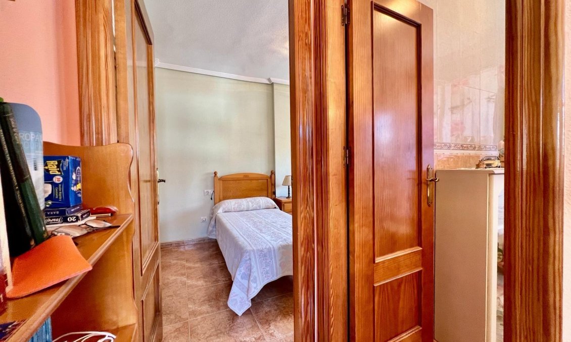 Revânzare - Bungalou -
Torrevieja - Centro