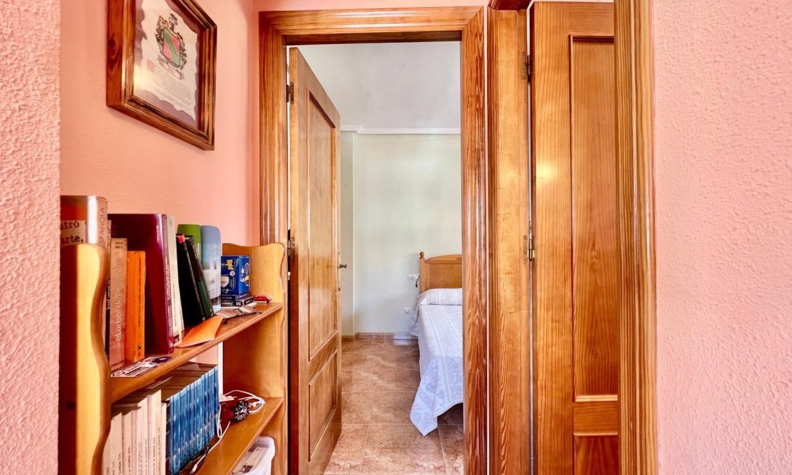 Revânzare - Bungalou -
Torrevieja - Centro