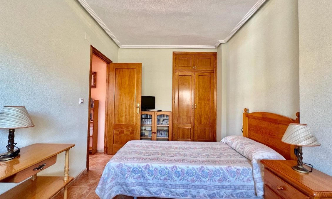 Revânzare - Bungalou -
Torrevieja - Centro