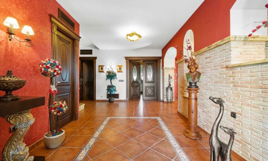 Resale - Villa -
Molins - Inland