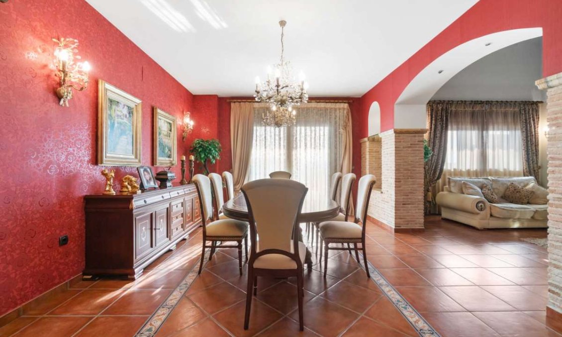 Resale - Villa -
Molins - Inland