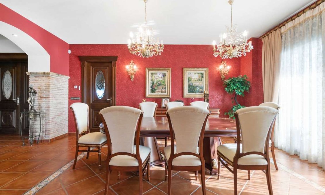 Resale - Villa -
Molins - Inland