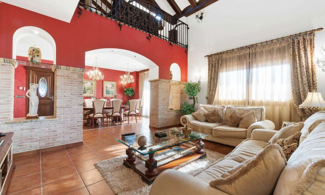 Resale - Villa -
Molins - Inland