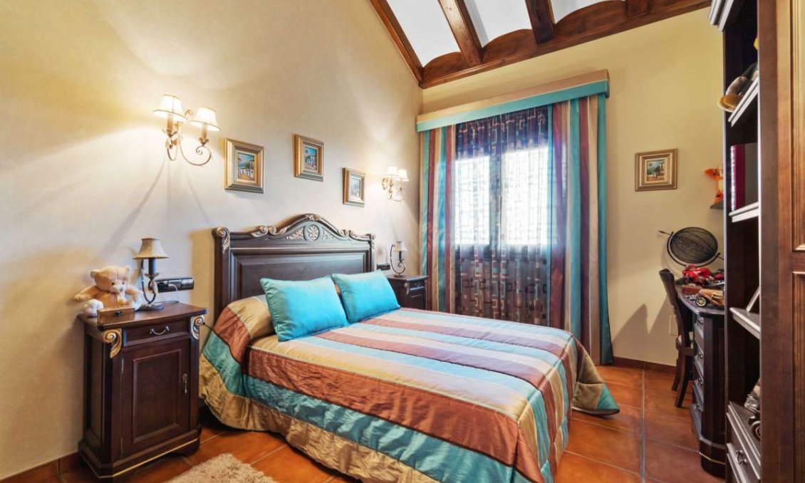 Resale - Villa -
Molins - Inland