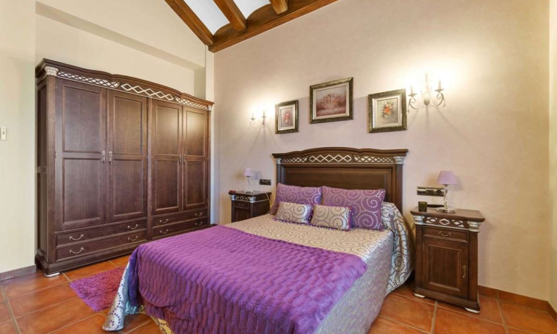 Resale - Villa -
Molins - Inland