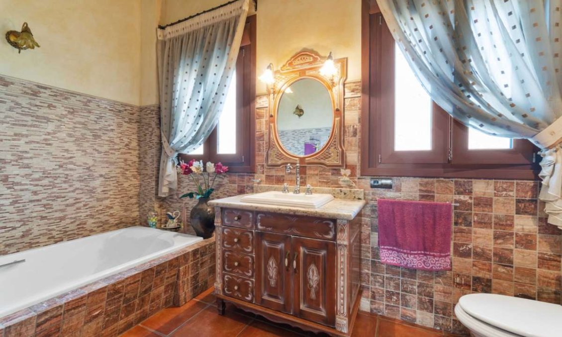 Resale - Villa -
Molins - Inland